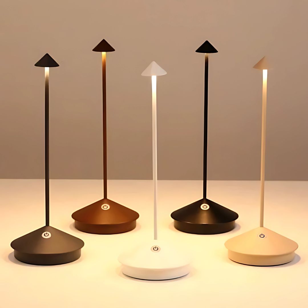 Dimmbare Kabellose LED Tischlampe aus Aluminium – IP54, Minimalistisch