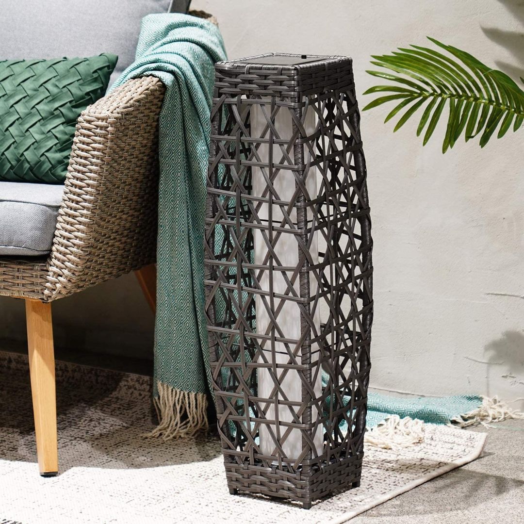 Solarbetriebene Außenlaterne aus Wicker – Wetterfest, 25 Lumen, Grau