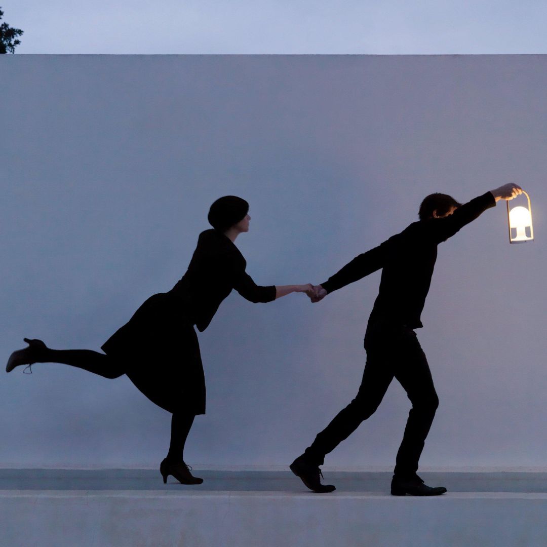 Tragbare Dimmbare Tischlampe mit LED und Holzdetails – Kabellose Tischleuchte