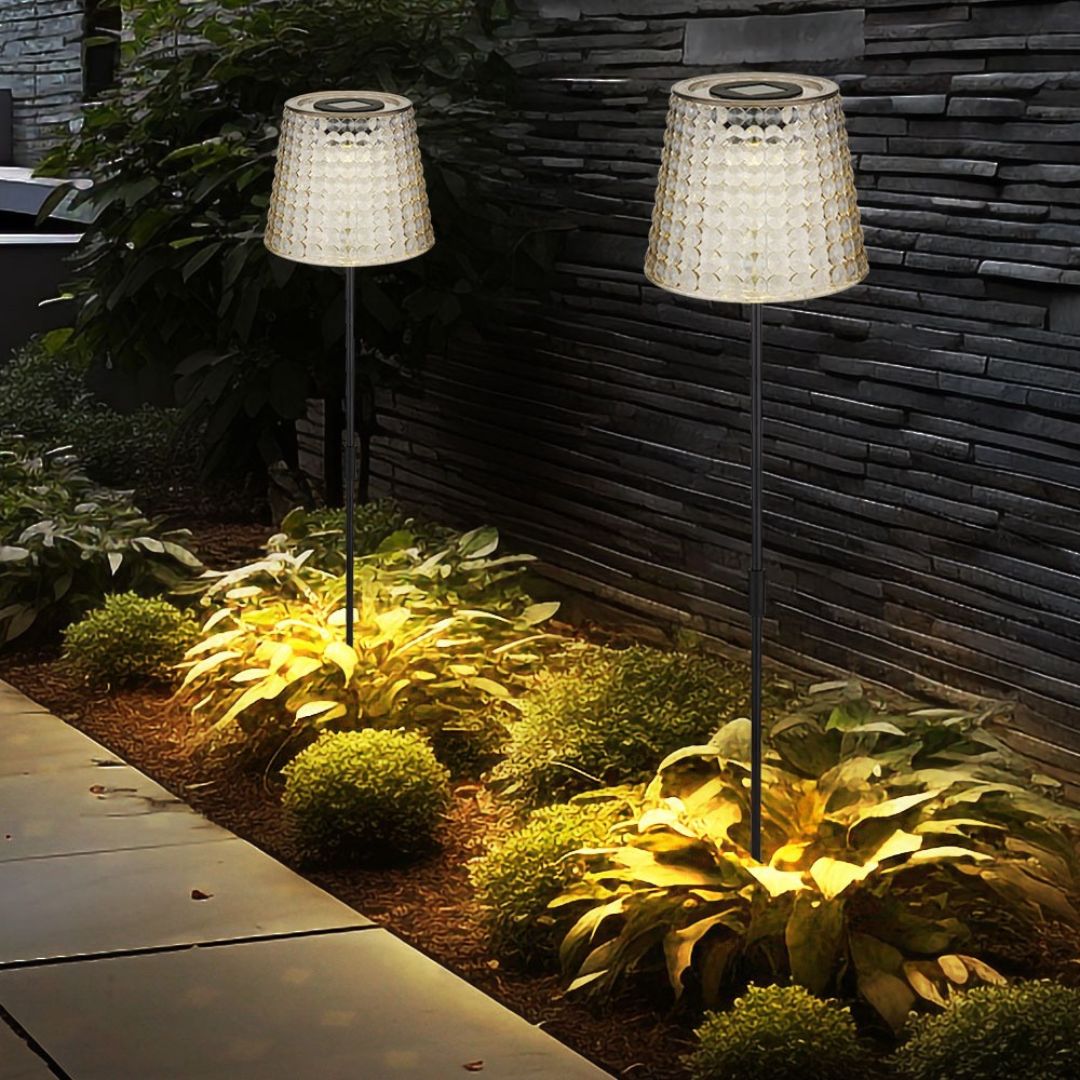 Solare LED-Gartenleuchten mit Erdspieß, schwarzer Rauchkunststoff