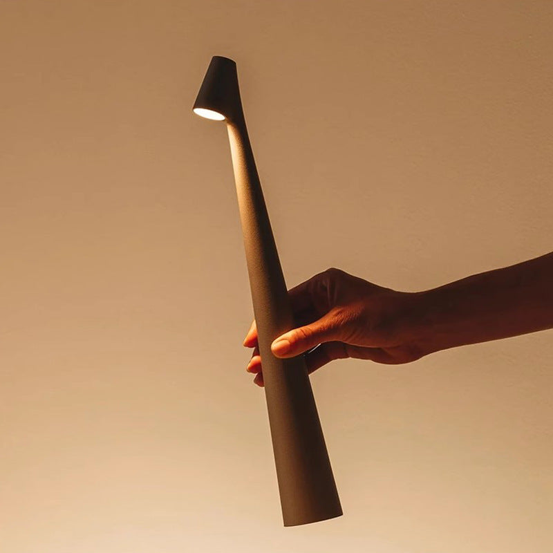 Minimalistische LED Beam Lampe – Wand- oder Tischleuchte Modern