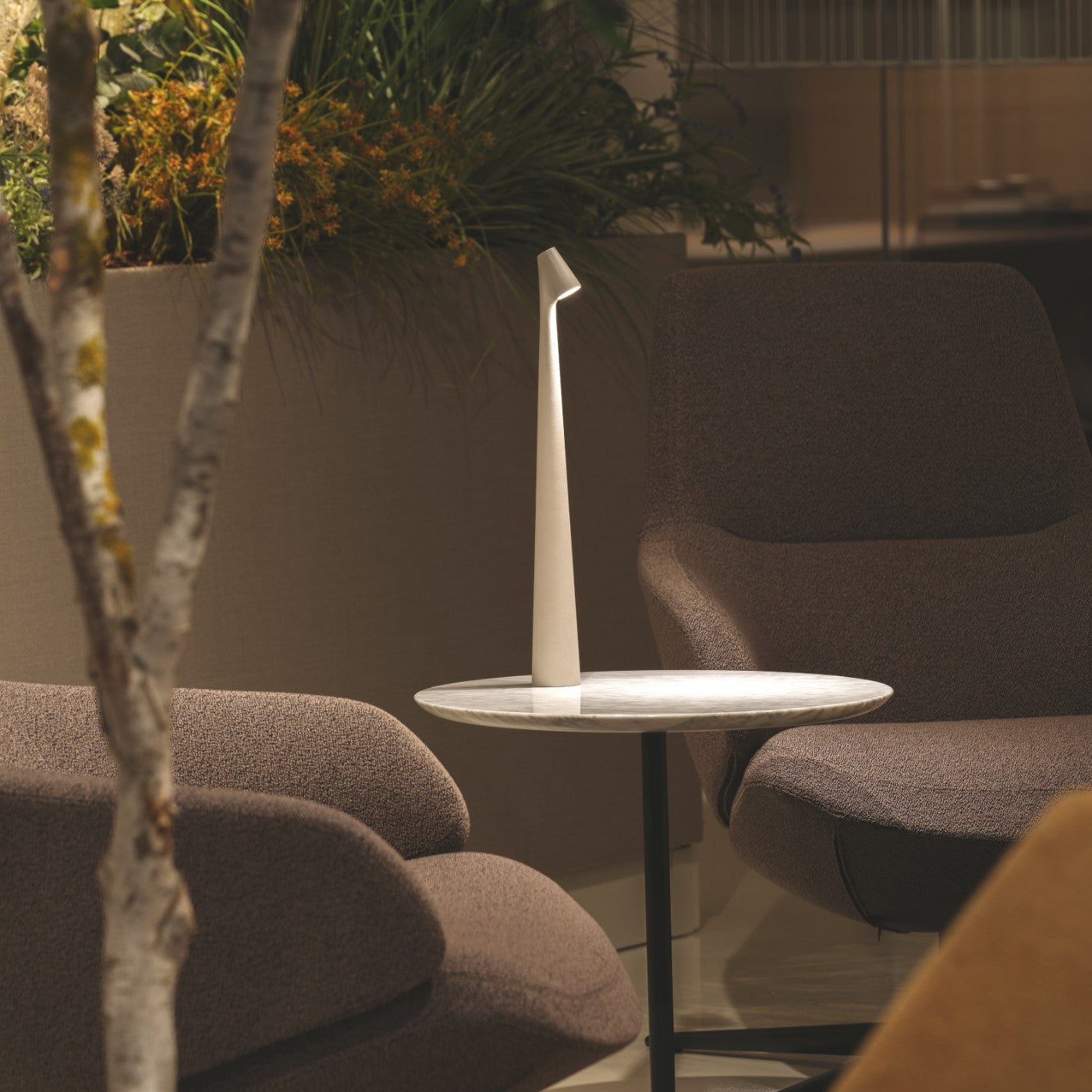 Minimalistische LED Beam Lampe – Wand- oder Tischleuchte Modern