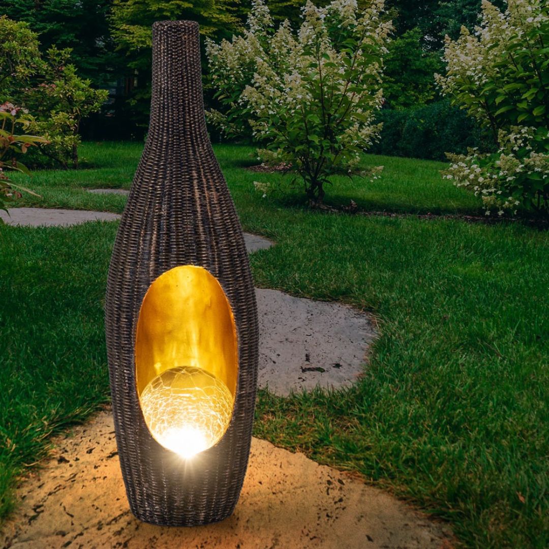 Solar LED Rattan Gartenlampe mit Glaskugel Gold