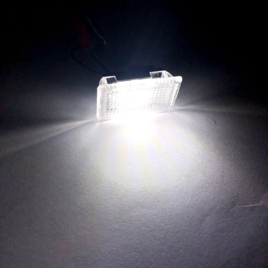Ultrahelle LED Auto Innenbeleuchtung – Plug-and-Play Set für Tesla