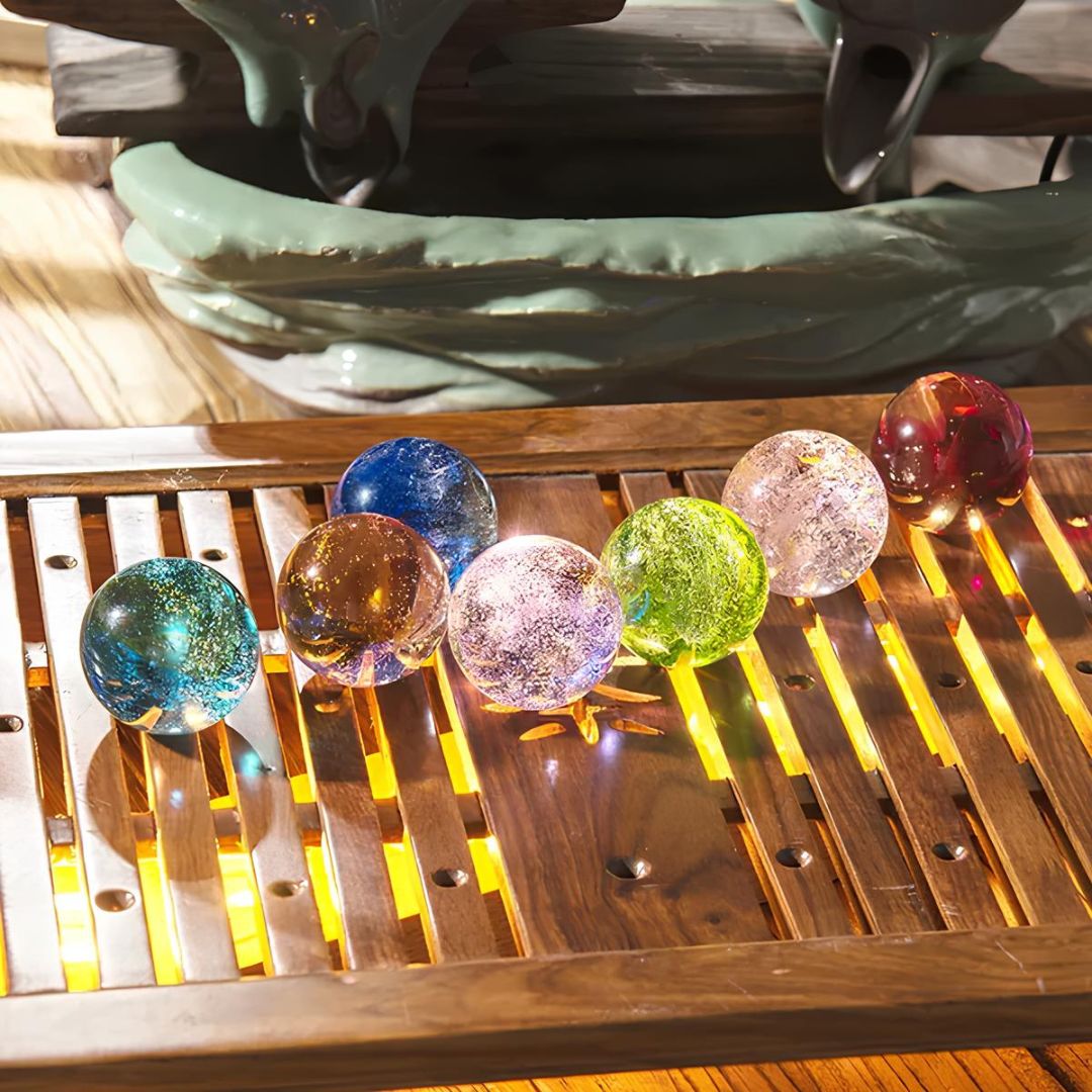 Licht Dekoration: Bunte Kristall-Galaxie-Orbs auf Holzplattform – 7 Farben