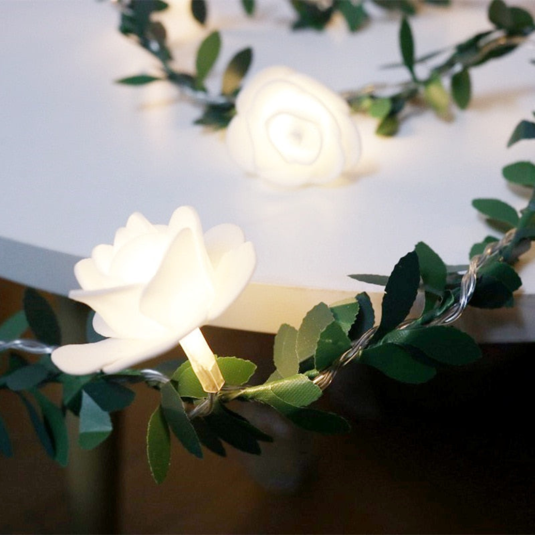 Rosenblüten LED Lichterkette Batteriebetrieben 1,5–6 m Warmweiß