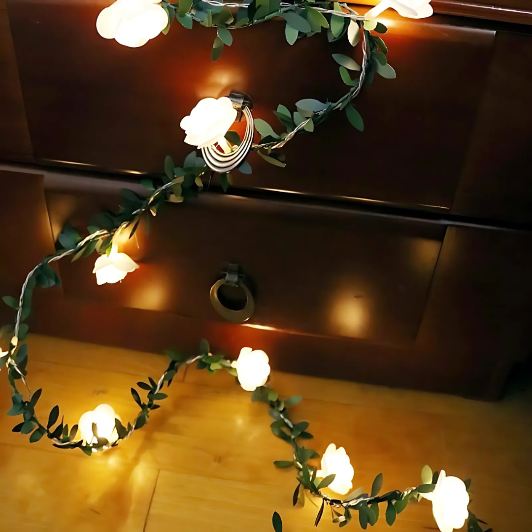 Rosenblüten LED Lichterkette Batteriebetrieben 1,5–6 m Warmweiß