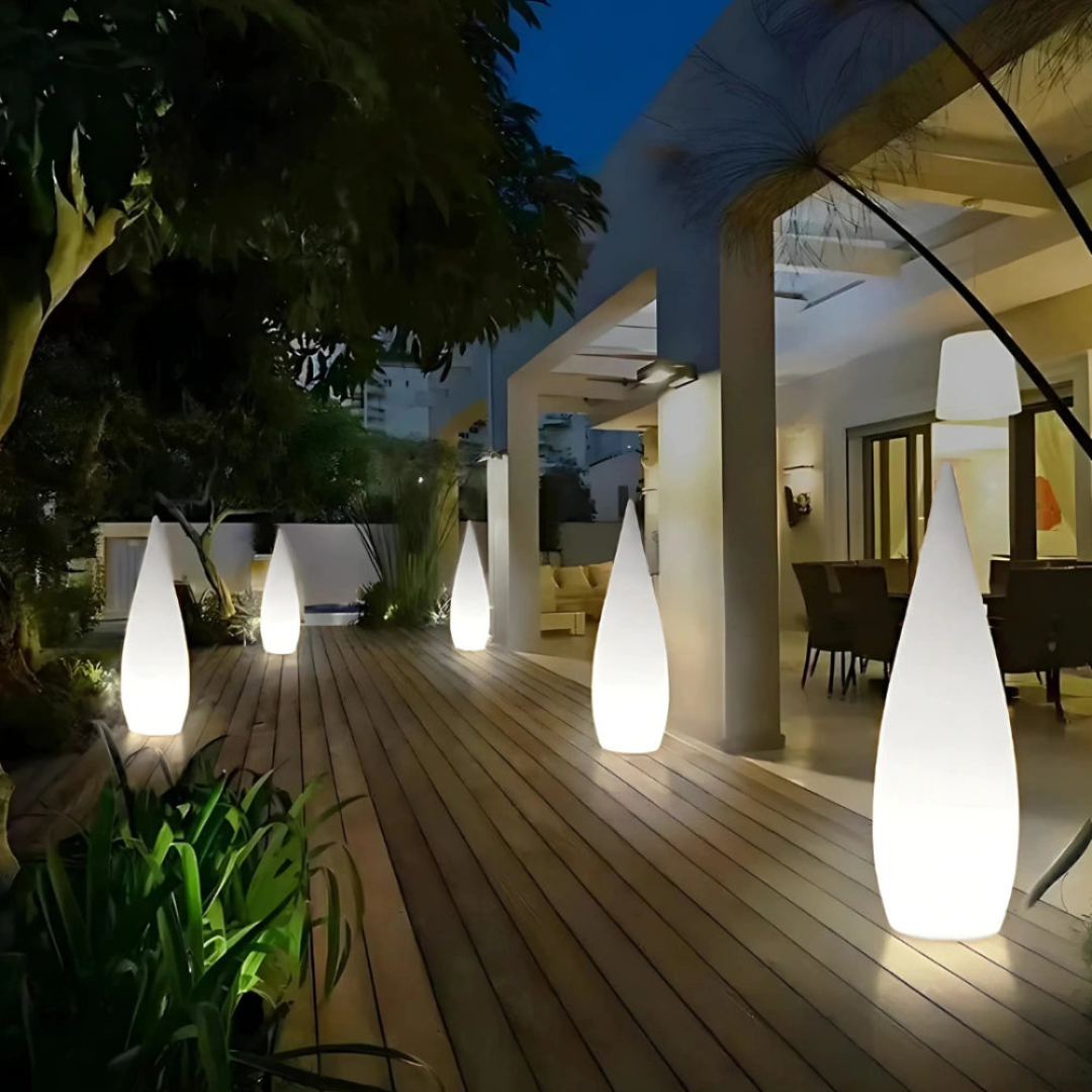 Wetterfeste Außenleuchte mit RGB-Farben und Fernbedienung – Dimmbar, Solar/USB