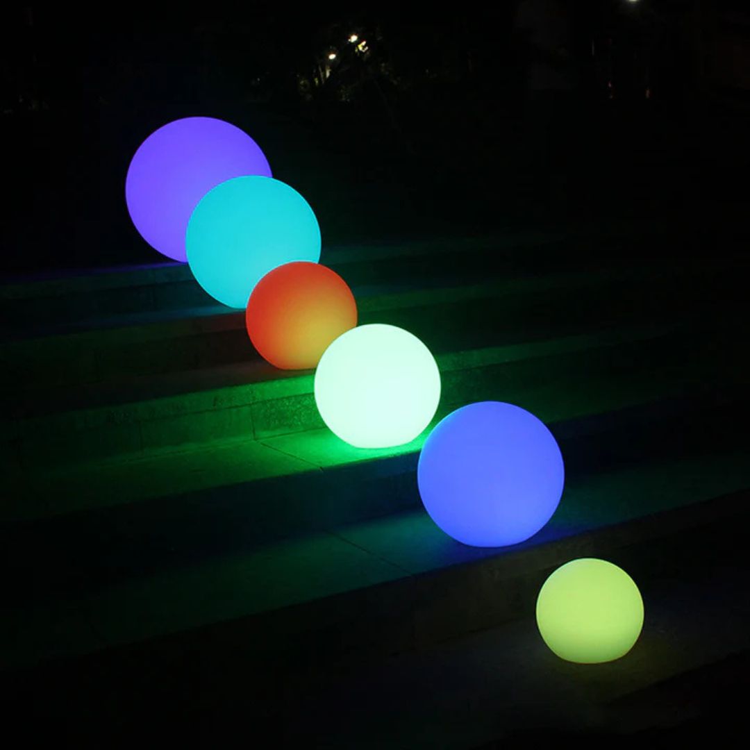 LED Gartenlampe Aurora – 16 Farben, Wetterfest für Terrasse, Balkon & Garten