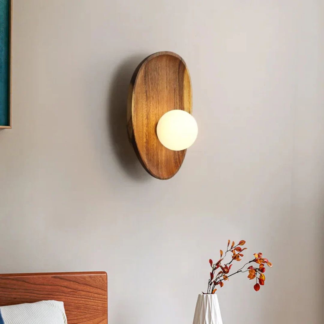 Wandlampe aus Akazienholz & Opalglas – Japandi-Stil mit E27-Fassung
