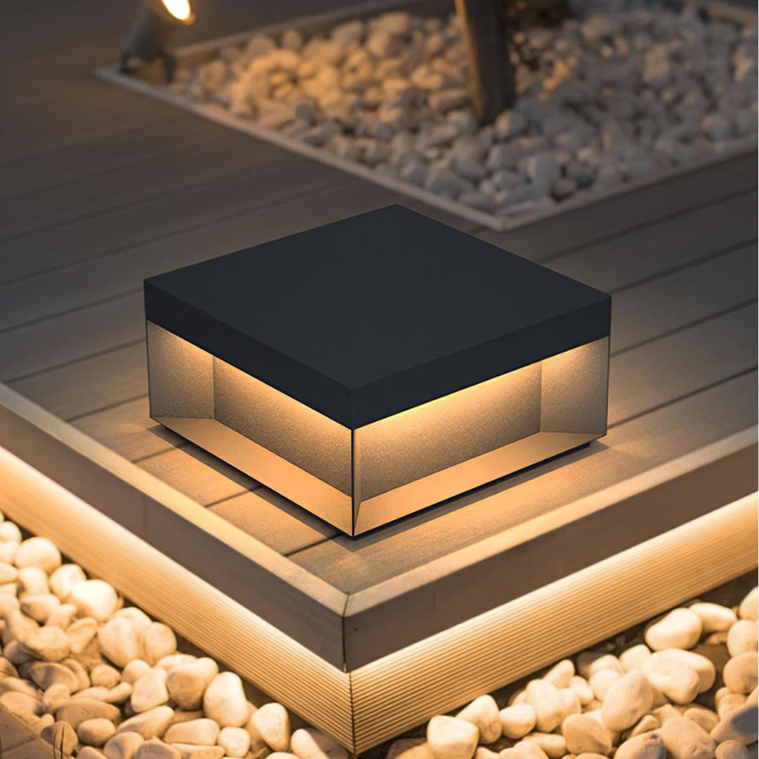Moderne Außenleuchte mit LED – Quadratische Wandleuchte für Garten und Terrasse