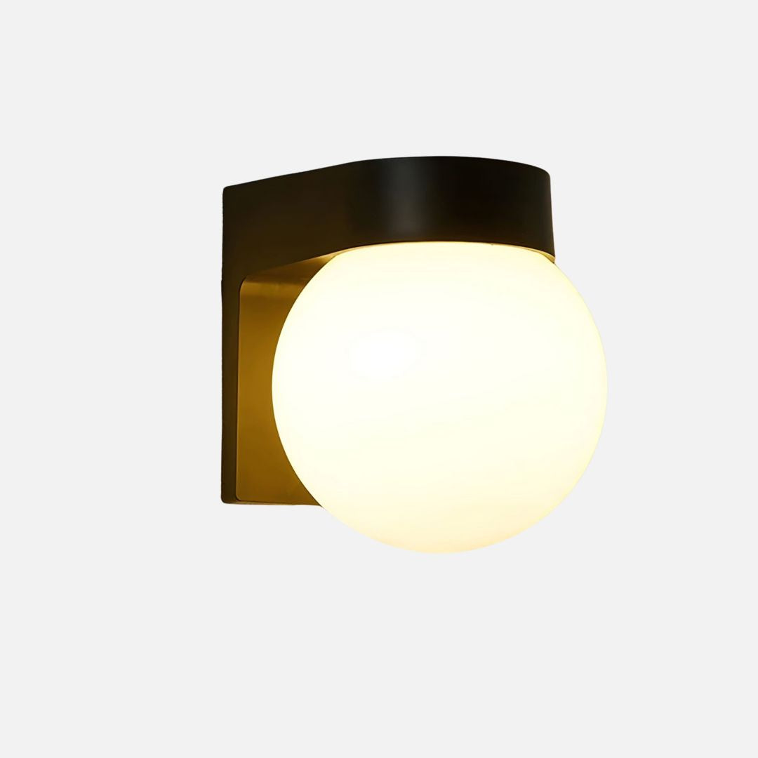 Elegante Außenbeleuchtung IP65 mit Rundem Diffusor – Schwarz für Außenbereiche