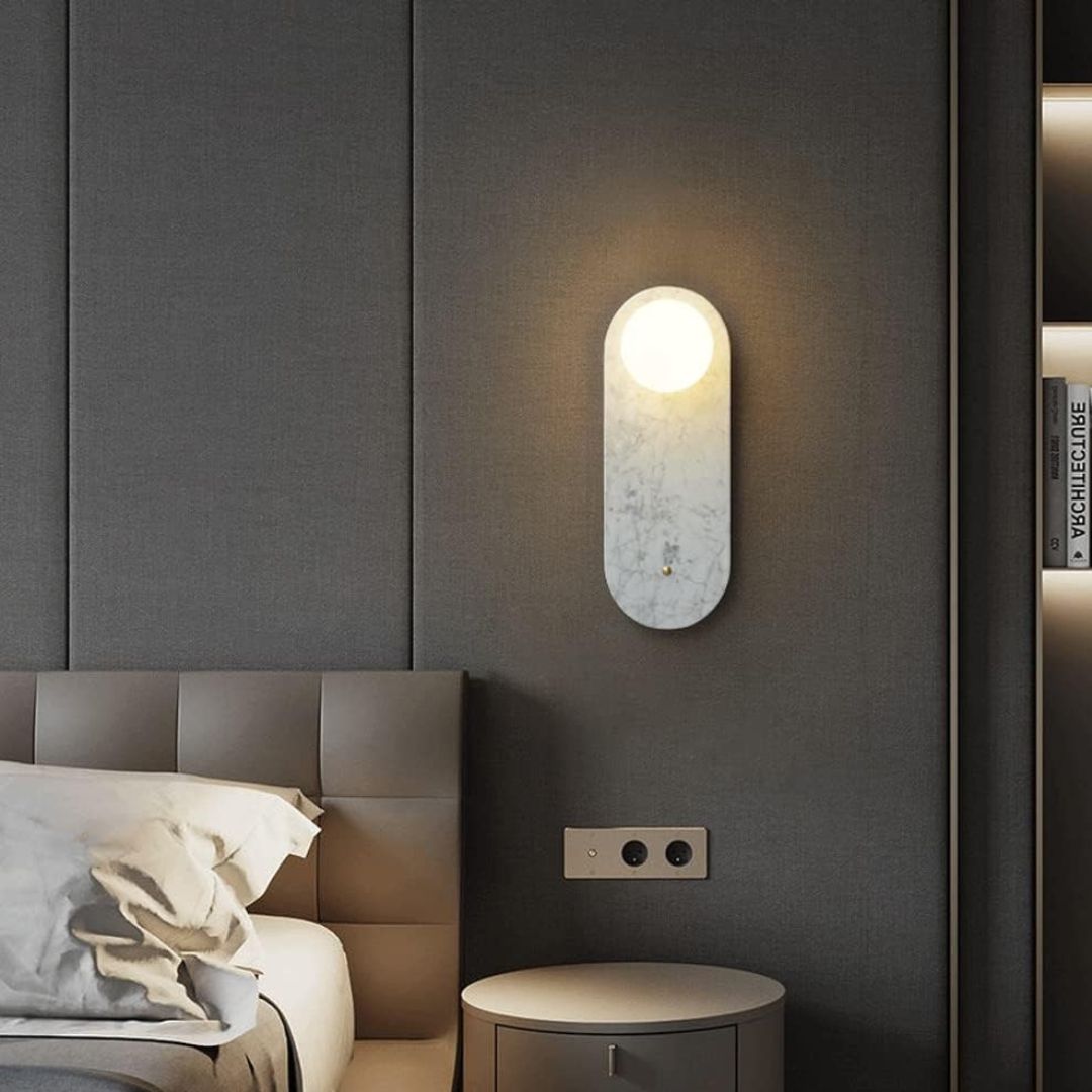 Elegante Wandleuchte aus Marmor, G9 Licht, 36 cm hoch, 12 cm breit