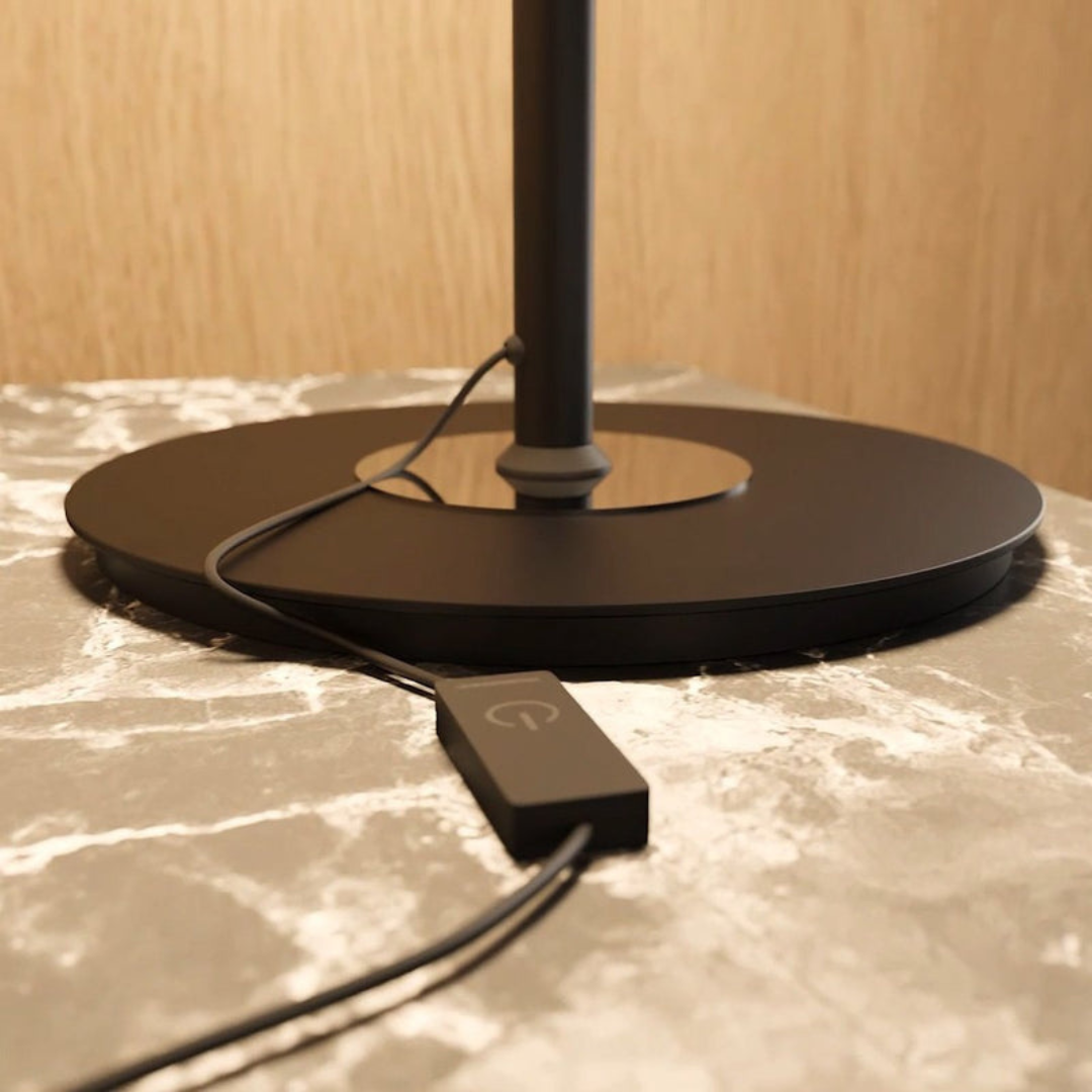 Elegante Tischlampe aus Glas und Metall mit Dimmfunktion – LED Nachttischlampe 2700K