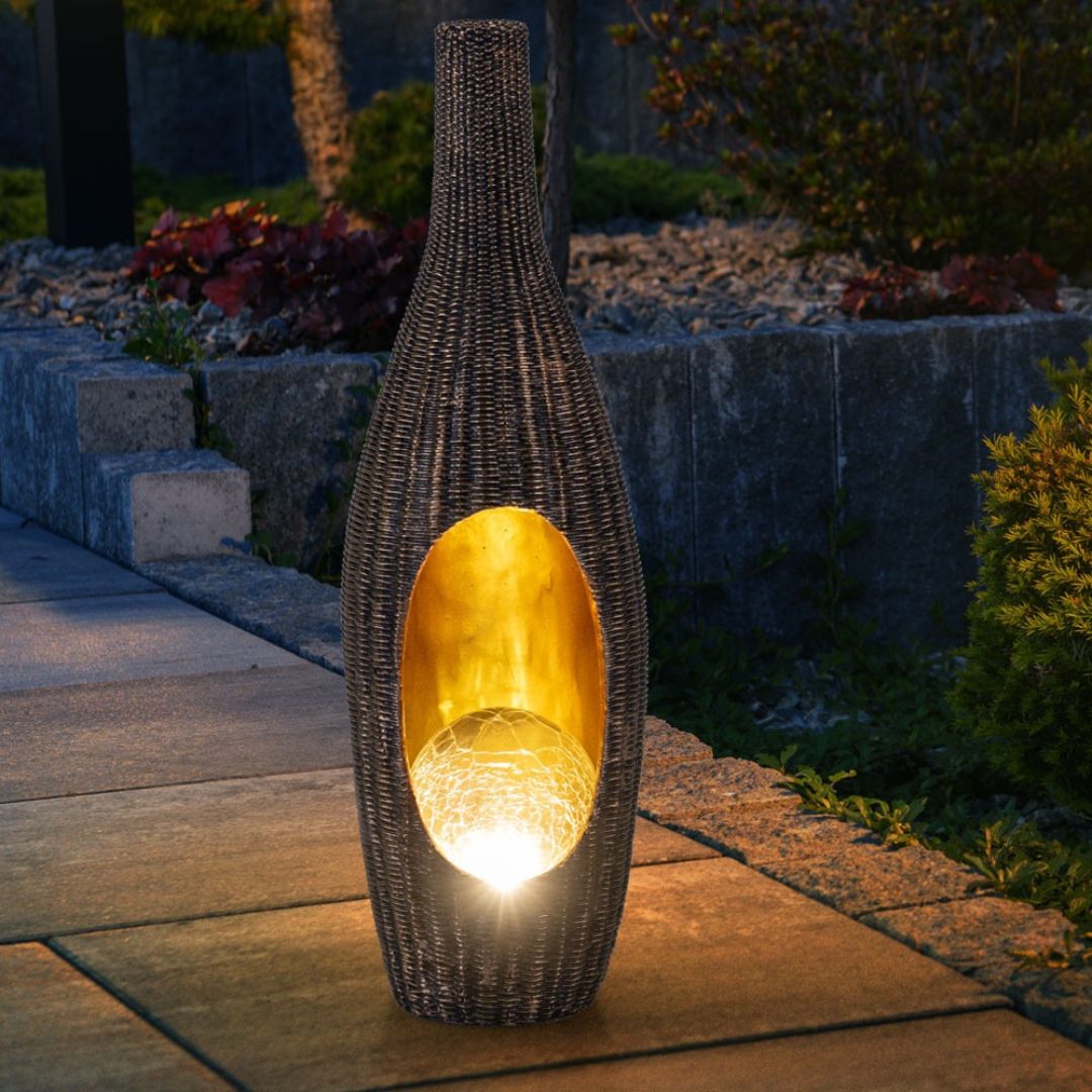 Solar LED Rattan Gartenlampe mit Glaskugel Gold
